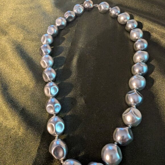 Vintage Pearl bead knotted necklace. - Picture 3 of 7